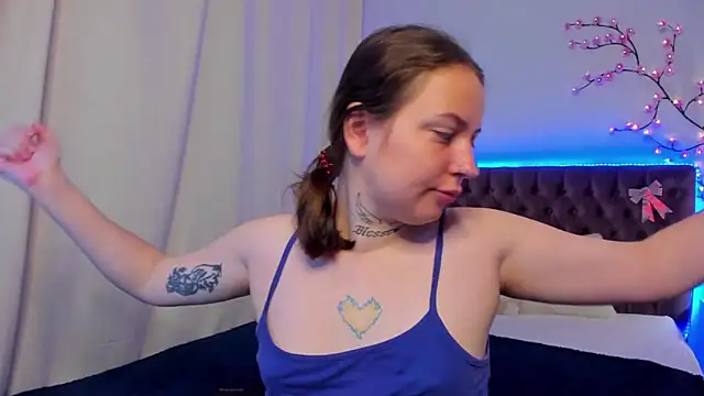 LilaVame online show from October 16, 2025, 7:33 pm