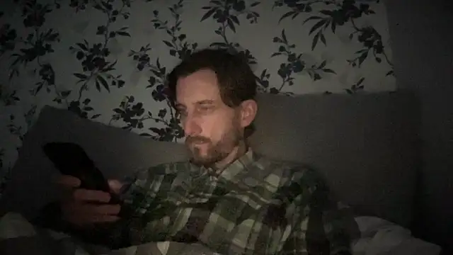 Big8inchUncutCock online show from May 19, 2026, 6:04 pm