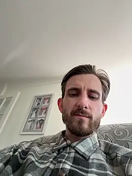 Big8inchUncutCock online show from May 21, 2026, 3:42 pm