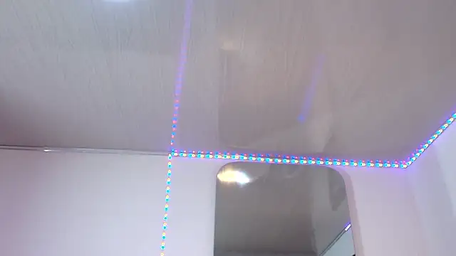 Snapshot of GraceWallace_ chatting on February 1, 2026, 2:10 am GraceWallace online show from February 1, 2026, 2:10 am