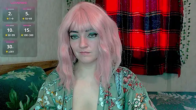 Snapshot of MagicPink chatting on February 5, 2026, 10:55 am MagicPink online show from February 5, 2026, 10:55 am