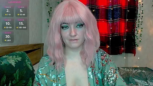 Snapshot of MagicPink chatting on February 4, 2026, 11:38 am MagicPink online show from February 4, 2026, 11:38 am