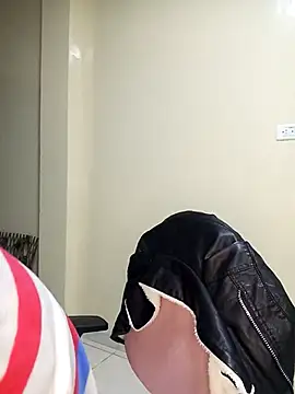 karinnahotdirty online show from October 18, 2025, 10:23 pm