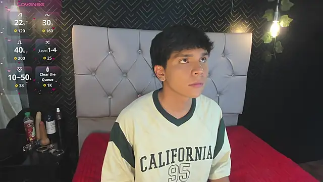 Thiago Kozak online show from November 11, 2025, 1:55 am