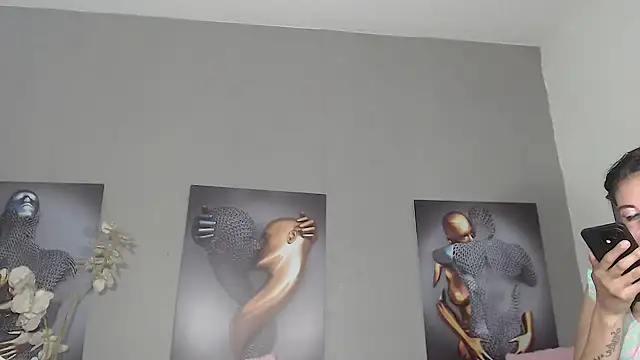 AntonellaBlanc online show from April 5, 2026, 2:57 pm