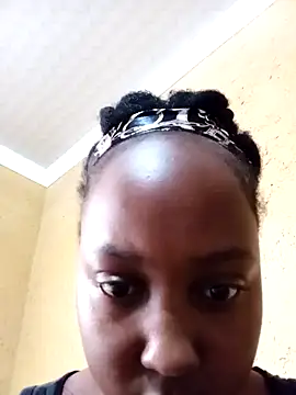 Snapshot of PreggyBunny chatting on October 13, 2025, 9:44 am PreggyBunny online show from October 13, 2025, 9:44 am