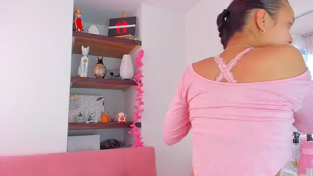 Danesacronin online show from November 27, 2025, 8:42 pm