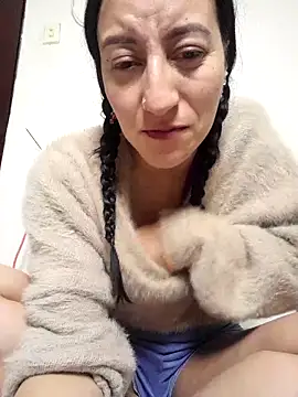 Oriana111 online show from October 25, 2025, 2:44 am