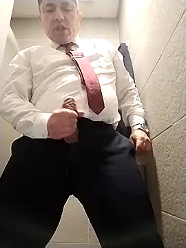 BigCristh79 online show from November 8, 2025, 9:18 pm