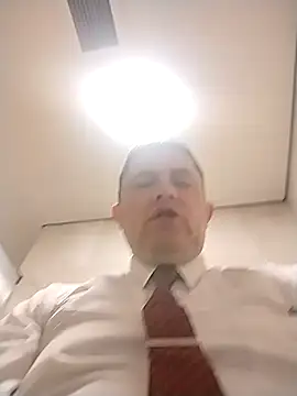 BigCristh79 online show from October 14, 2025, 12:00 am