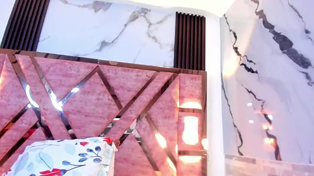 kandy bronw online show from April 16, 2026, 1:50 am