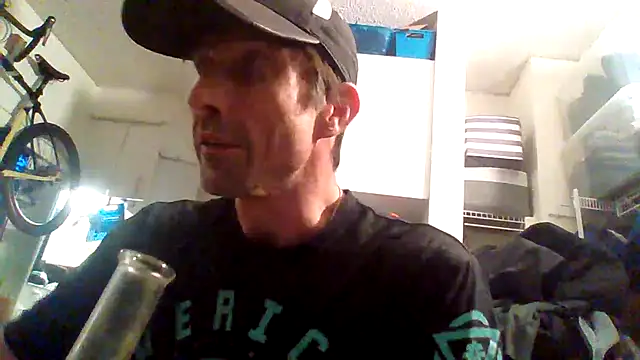 Snapshot of TheFuckmasters chatting on June 9, 2026, 12:17 pm TheFuckmasters online show from June 9, 2026, 12:17 pm
