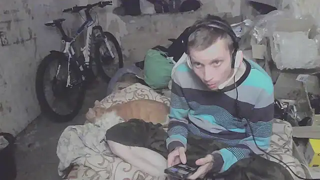 makarov1993 online show from October 12, 2025, 5:58 pm