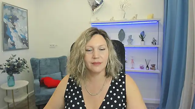 Snapshot of NinaStarle chatting on May 9, 2026, 11:35 am NinaStarle online show from May 9, 2026, 11:35 am