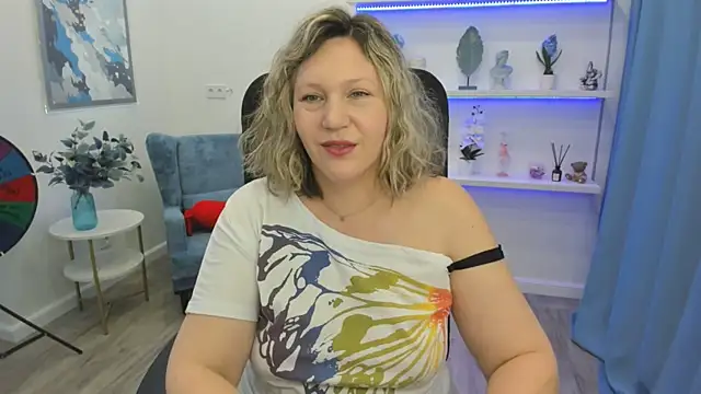 Snapshot of NinaStarle chatting on May 7, 2026, 4:50 am NinaStarle online show from May 7, 2026, 4:50 am