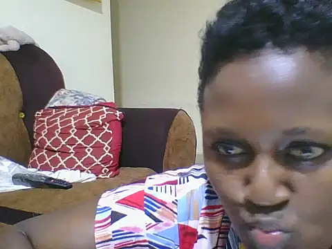 Sweetdate  online show from October 20, 2025, 6:41 pm