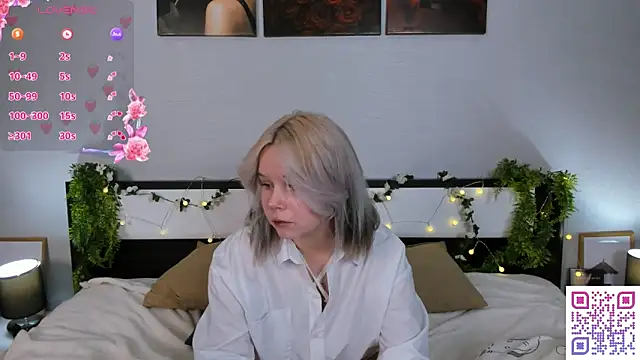 Snapshot of girlllsooft chatting on December 18, 2025, 3:27 pm girlllsooft online show from December 18, 2025, 3:27 pm