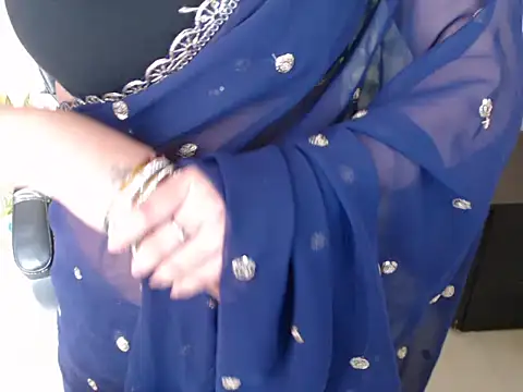 Snapshot of anika_bold chatting on October 9, 2025, 2:56 am anika bold online show from October 9, 2025, 2:56 am