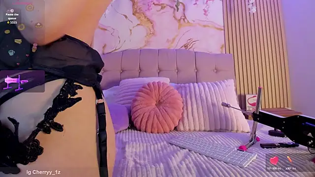 Aliice1  online show from March 13, 2026, 10:15 pm