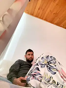 Michaell Spinelly online show from January 18, 2026, 1:36 pm