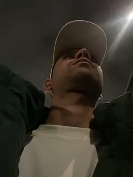 Michaell Spinelly online show from March 19, 2026, 12:32 am