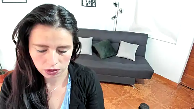 katherine blair online show from October 2, 2025, 12:41 pm