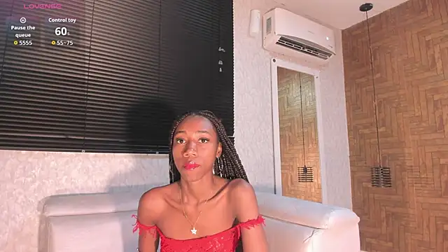 NathalyLeen online show from December 16, 2025, 3:44 am