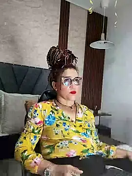 Cailinmilf online show from October 9, 2025, 10:10 pm