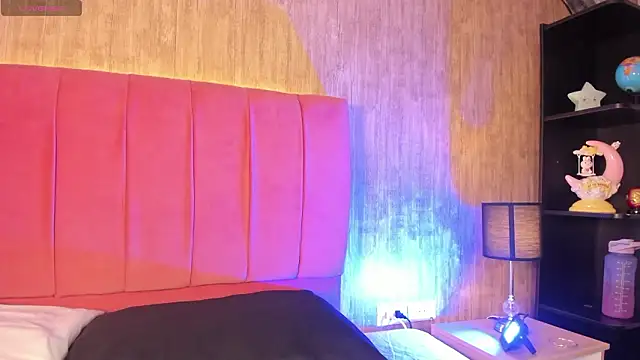 Snapshot of Kendra_kobein chatting on February 28, 2026, 8:30 pm Kendra kobein online show from February 28, 2026, 8:30 pm