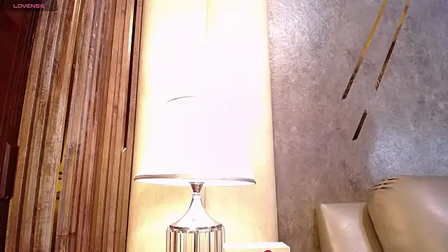 Snapshot of CharlesBrown_ chatting on October 6, 2025, 12:06 pm CharlesBrown online show from October 6, 2025, 12:06 pm