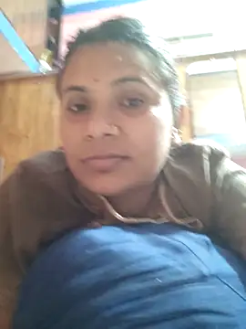 Snapshot of couple_71 chatting on June 9, 2026, 10:38 am couple 71 online show from June 9, 2026, 10:38 am
