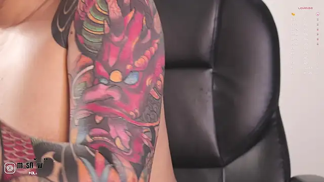 Miila snow online show from October 13, 2025, 11:56 am