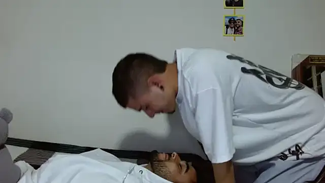 Snapshot of Maiki_Foxx chatting on October 17, 2025, 3:21 am Maiki Foxx online show from October 17, 2025, 3:21 am