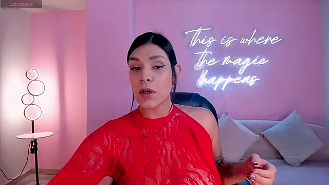 SarahYates online show from March 4, 2026, 4:09 am