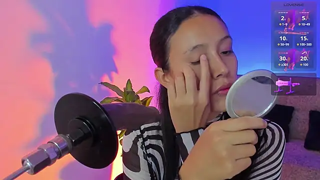 alicemoon   online show from November 11, 2025, 10:10 am