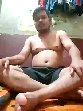 CatchingBouquet online show from October 4, 2025, 4:30 pm