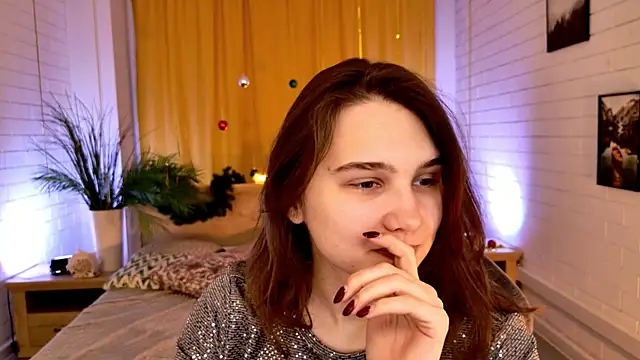 TessaMill online show from December 22, 2025, 5:51 am