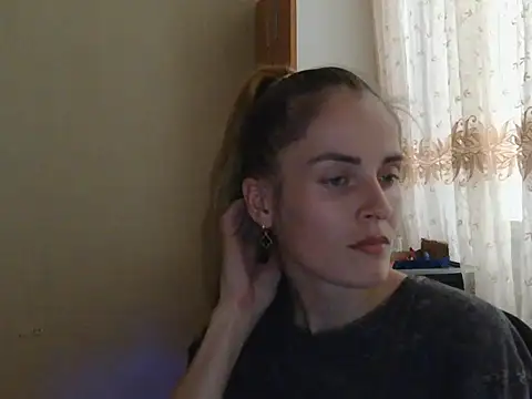 Snapshot of JayeTyler chatting on November 16, 2025, 12:21 pm JayeTyler online show from November 16, 2025, 12:21 pm