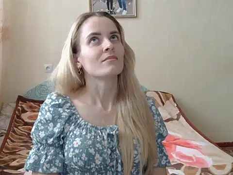 Snapshot of JayeTyler chatting on February 9, 2026, 8:23 am JayeTyler online show from February 9, 2026, 8:23 am