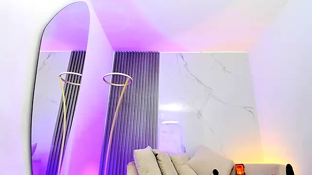 kiaratentation online show from September 23, 2025, 7:43 pm