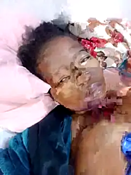 Snapshot of ShySexyBaddiexx chatting on October 29, 2025, 11:42 am ShySexyBaddiexx online show from October 29, 2025, 11:42 am