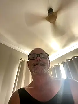 kyzabobo online show from November 29, 2025, 4:56 am