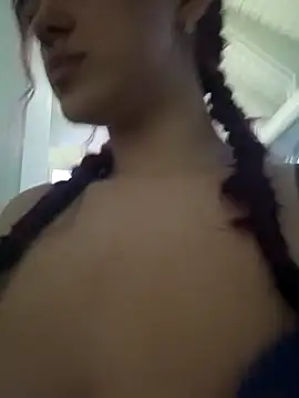 Victoria Beaumont online show from September 13, 2025, 11:05 pm