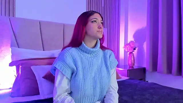 Victoria Beaumont online show from November 14, 2025, 11:47 am