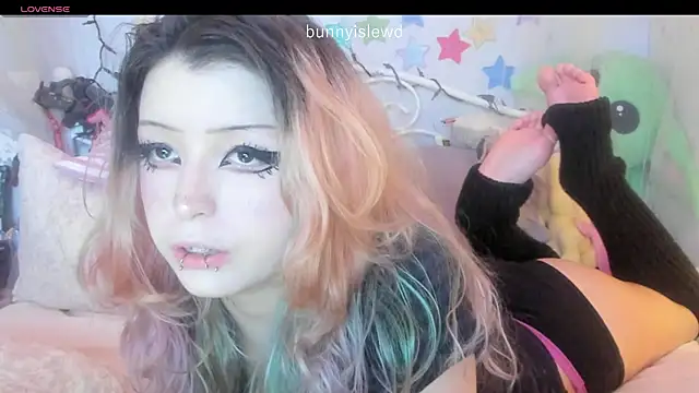 Snapshot of bunnyislewd chatting on April 30, 2026, 3:02 am bunnyislewd online show from April 30, 2026, 3:02 am