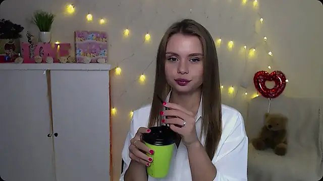 OceanicDawn online show from September 12, 2025, 6:46 am