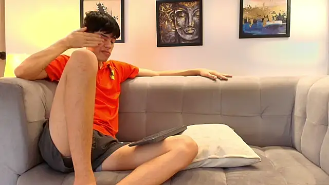 TWINKS FRIENDS online show from April 13, 2026, 1:26 pm