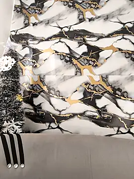 Hiroshi Shen online show from December 19, 2025, 1:02 pm