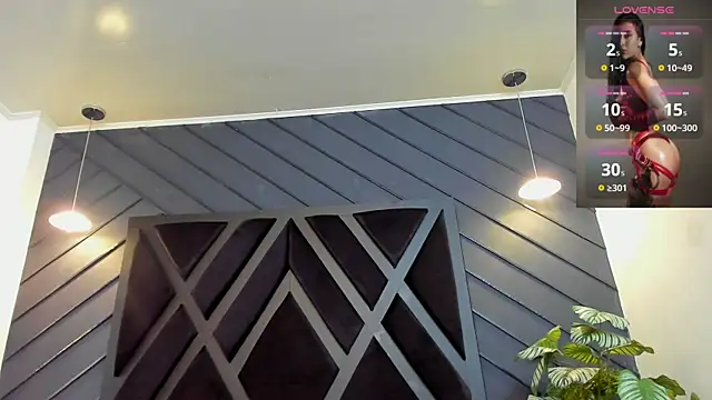 zoe martins  online show from November 1, 2025, 5:29 pm