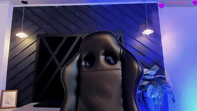 zoe martins  online show from February 5, 2026, 5:31 pm